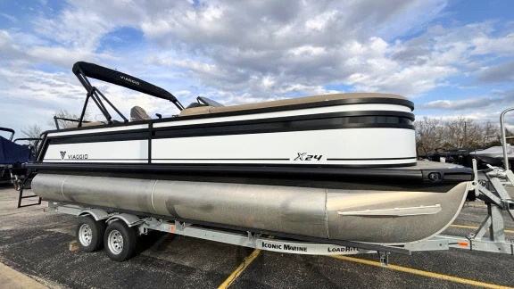 2026 VIAGGIO LAGO X24U on display at the Big Thunder Marine Fall Boat Show
