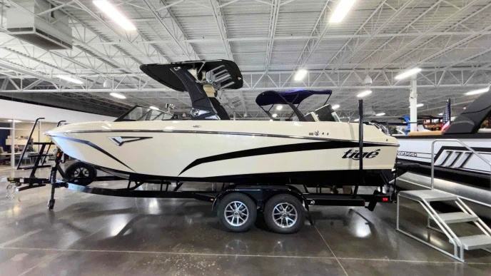 2025 TIGÉ Z5 on display at the Big Thunder Marine Fall Boat Show